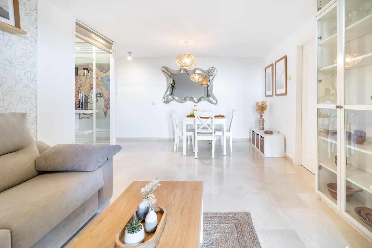 Concha Bonito Apartamento Con Piscina Y Terraza Apartment Malaga 0*,  Spain