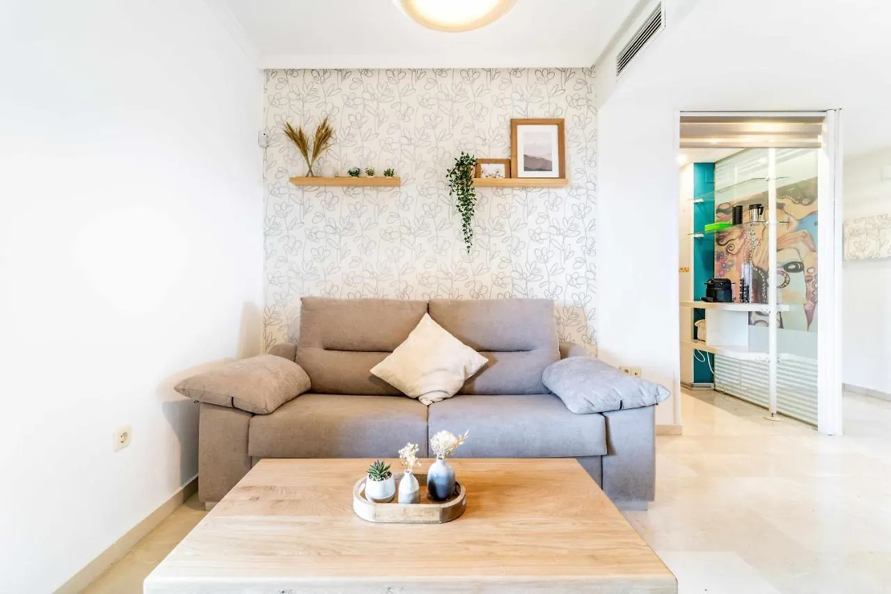 Concha Bonito Apartamento Con Piscina Y Terraza Apartment Malaga 0*,  Spain